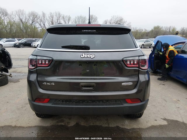 2022 Jeep Compass Latitude 4x4 მანქანა იყიდება აუქციონზე, vin: 3C4NJDBB9NT116204, აუქციონის ნომერი: 44763650