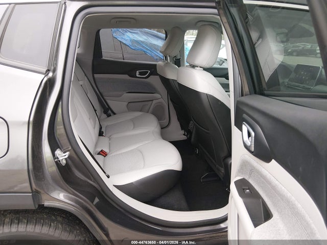 2022 Jeep Compass Latitude 4x4 მანქანა იყიდება აუქციონზე, vin: 3C4NJDBB9NT116204, აუქციონის ნომერი: 44763650