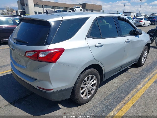 3GNAXHEV0KL268207 Chevrolet EQUINOX LS