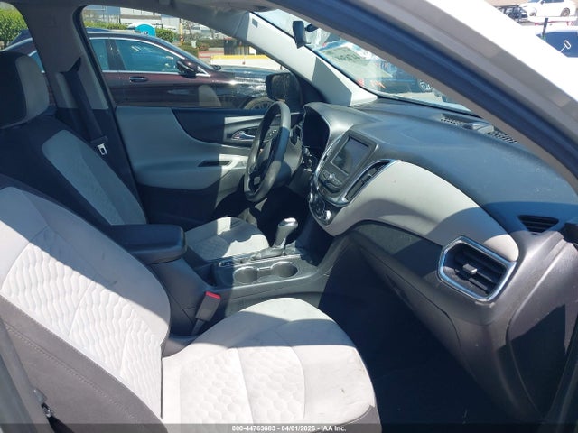 3GNAXHEV0KL268207 Chevrolet EQUINOX LS