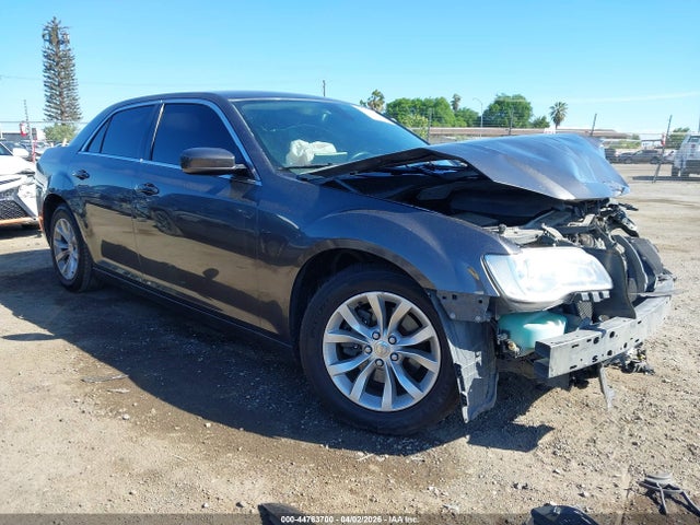 2016 CHRYSLER 300 2C3CCAAG0GH223767