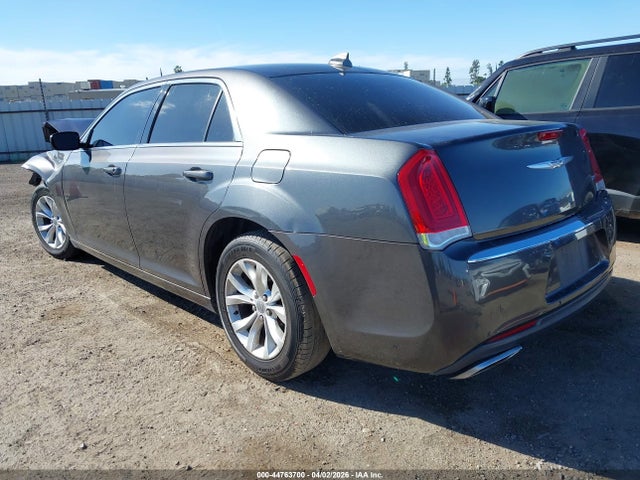 2016 CHRYSLER 300 2C3CCAAG0GH223767 Photo 2
