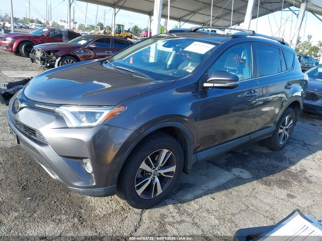 2T3RFREV7HW673440 Toyota Rav4 Xle
