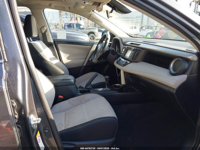 2T3RFREV7HW673440 Toyota Rav4 Xle