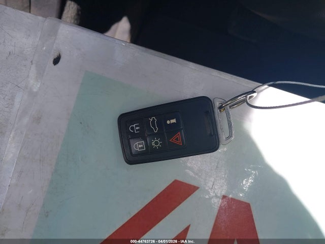 2015 VOLVO XC60 YV440MDCXF2620264 Photo 10