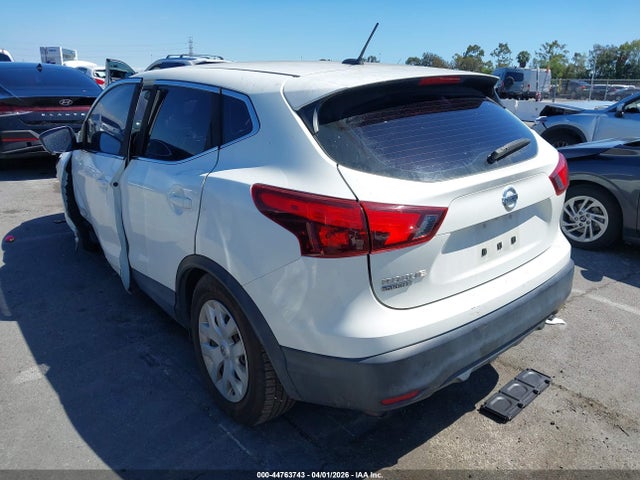 JN1BJ1CP1KW221937 Nissan Rogue Sport S