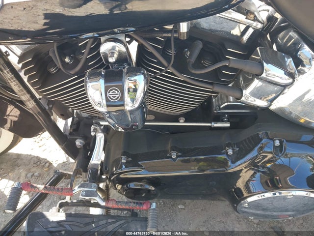 Harley-Davidson Flstc Heritage Softail Classic 2017 1HD1BWV17HB015340 Image 9
