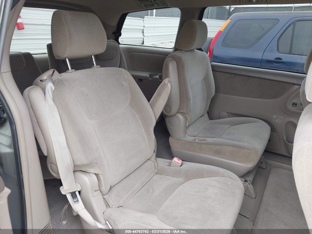 Aukcja sprzedaży 2004 Toyota Sienna Le, vin: 5TDZA23C14S066727, numer aukcji: 44763762