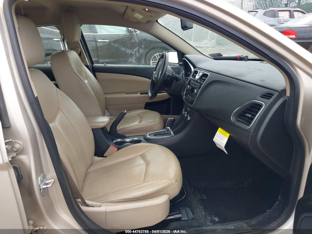 44763788 :رقم المزاد ، 1C3CCBCG2DN632861 vin ، 2013 Chrysler 200 Limited مزاد بيع