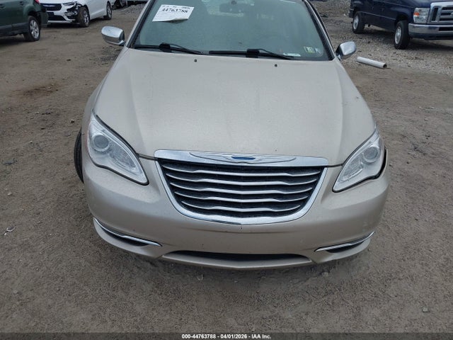 44763788 :رقم المزاد ، 1C3CCBCG2DN632861 vin ، 2013 Chrysler 200 Limited مزاد بيع