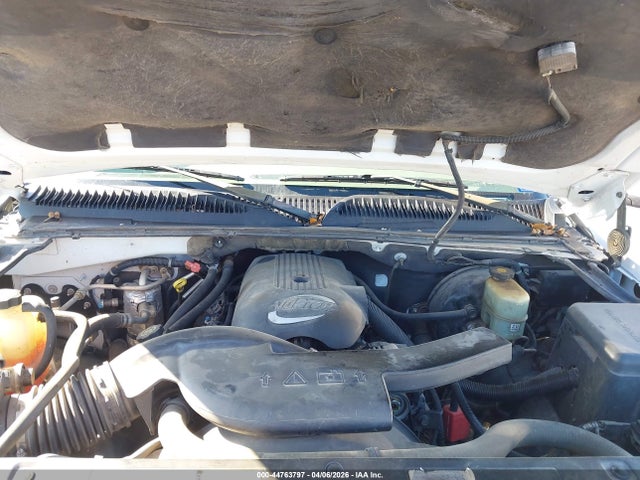 2002 Gmc Yukon Xl 1500 Sle მანქანა იყიდება აუქციონზე, vin: 1GKEC16Z02J268167, აუქციონის ნომერი: 44763797
