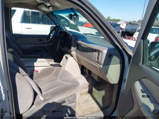 2002 Gmc Yukon Xl 1500 Sle მანქანა იყიდება აუქციონზე, vin: 1GKEC16Z02J268167, აუქციონის ნომერი: 44763797
