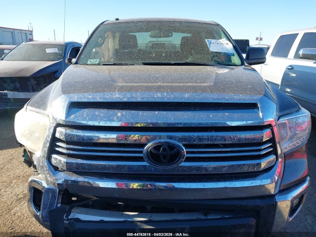 Aukcja sprzedaży 2017 Toyota Tundra Sr5 5.7l V8, vin: 5TFDW5F17HX620196, numer aukcji: 44763818