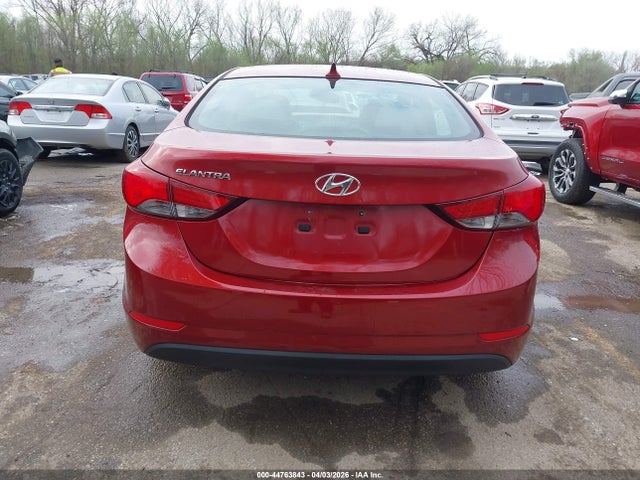 Продаж на аукціоні авто 2015 Hyundai Elantra Se, vin: 5NPDH4AE6FH585190, номер лоту: 44763843