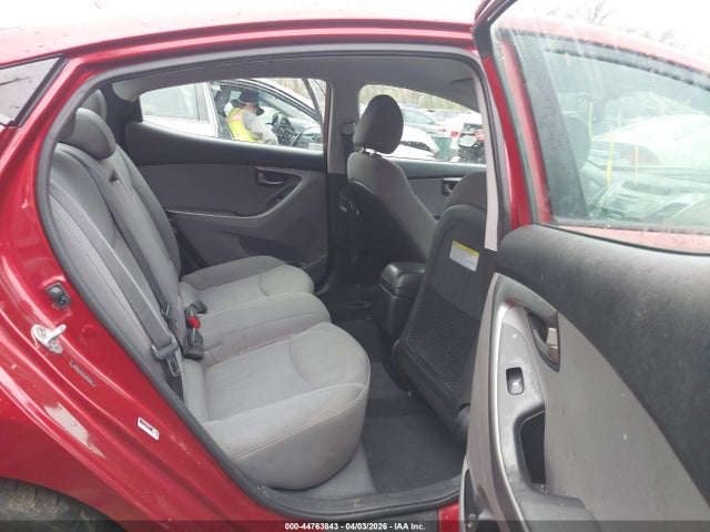 Продаж на аукціоні авто 2015 Hyundai Elantra Se, vin: 5NPDH4AE6FH585190, номер лоту: 44763843