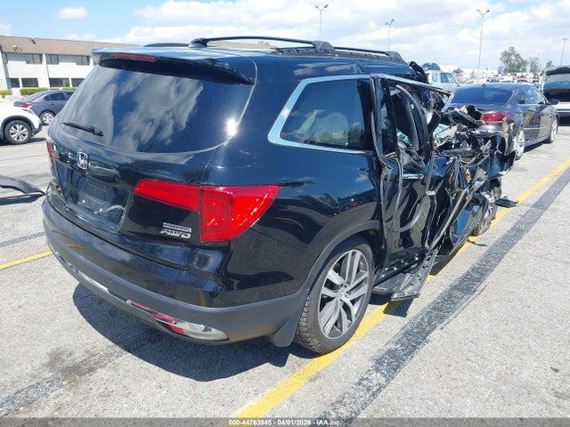 44763945 :رقم المزاد ، 5FNYF6H9XJB019732 vin ، 2018 Honda Pilot Touring مزاد بيع