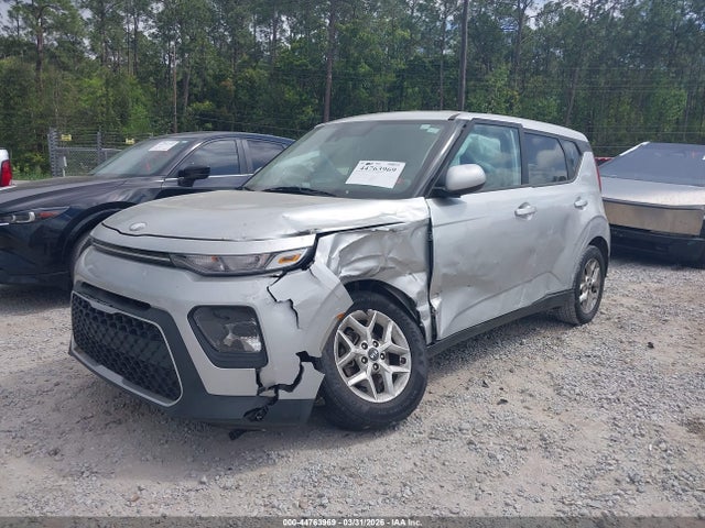 2021 Kia Soul S მანქანა იყიდება აუქციონზე, vin: KNDJ23AU0M7774960, აუქციონის ნომერი: 44763969