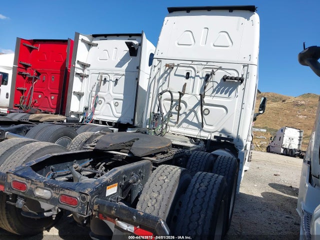 Продаж на аукціоні авто 2021 Freightliner New Cascadia 126, vin: 3AKJHHDR0MSMT2030, номер лоту: 44763970