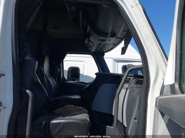 Продаж на аукціоні авто 2021 Freightliner New Cascadia 126, vin: 3AKJHHDR0MSMT2030, номер лоту: 44763970
