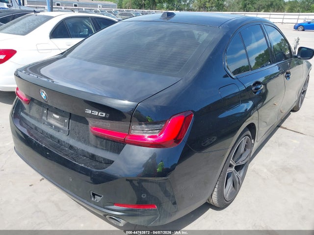 44763972 :رقم المزاد ، 3MW69FF01P8D26896 vin ، 2023 Bmw 330i مزاد بيع