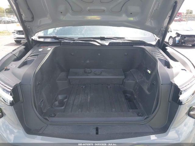 1GC10YEH0TU403166 Chevrolet Silverado Ev Lt