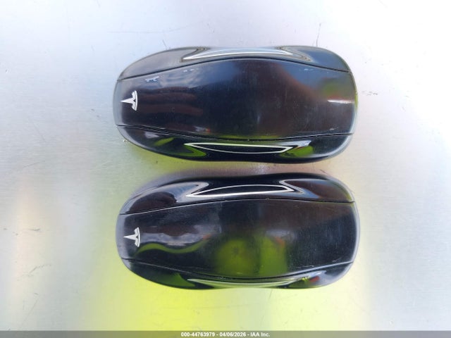 2015 TESLA MODEL S 5YJSA1H42FF080995 Photo 10