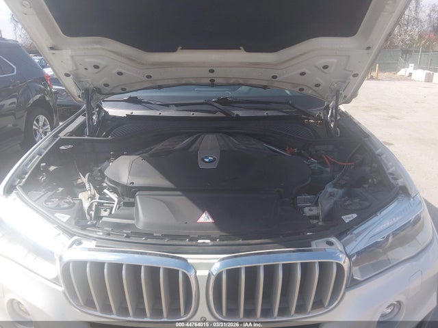 44764015 :رقم المزاد ، 5UXKR6C51F0J78466 vin ، 2015 Bmw X5 Xdrive50i مزاد بيع