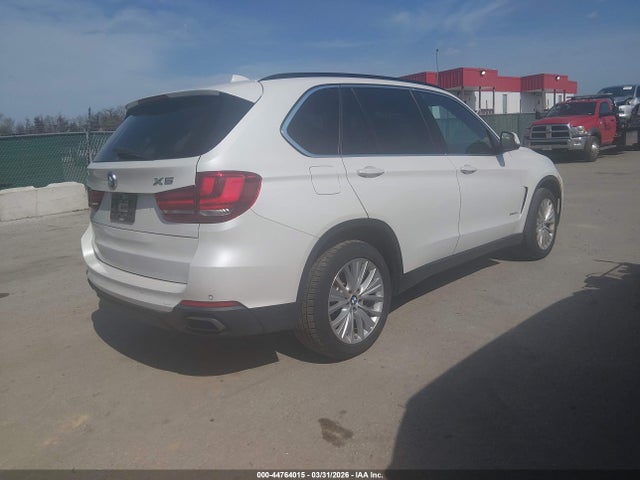 44764015 :رقم المزاد ، 5UXKR6C51F0J78466 vin ، 2015 Bmw X5 Xdrive50i مزاد بيع