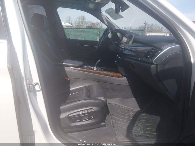 44764015 :رقم المزاد ، 5UXKR6C51F0J78466 vin ، 2015 Bmw X5 Xdrive50i مزاد بيع