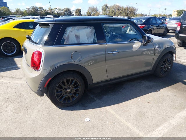 WMWXP5C51K2H95856 Mini Hardtop Cooper