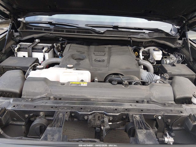 2025 Toyota Tundra Platinum მანქანა იყიდება აუქციონზე, vin: 5TFNA5EC1SX037247, აუქციონის ნომერი: 44764051