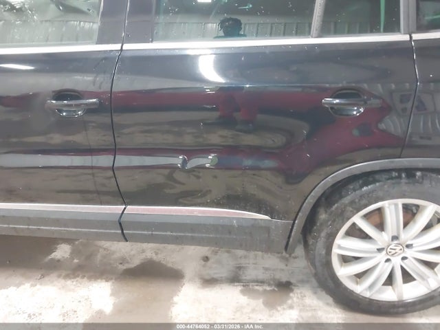 2015 VOLKSWAGEN TIGUAN WVGBV7AX5FW517374 Photo 5