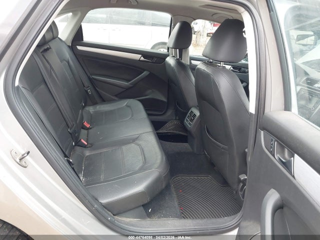 2013 Volkswagen Passat 2.5l Se მანქანა იყიდება აუქციონზე, vin: 1VWBP7A39DC073259, აუქციონის ნომერი: 44764098