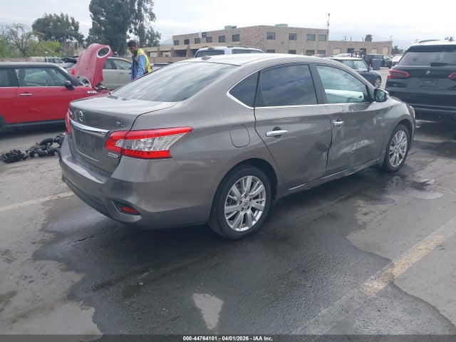 44764101 :رقم المزاد ، 3N1AB7AP1FY351570 vin ، 2015 Nissan Sentra Sl مزاد بيع