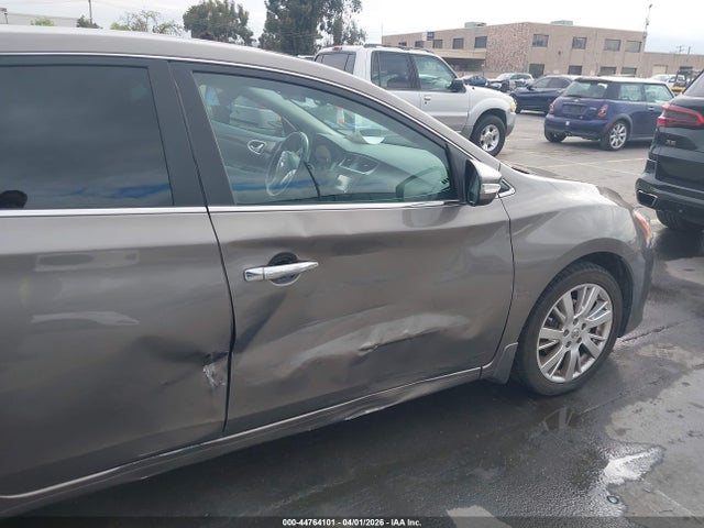 44764101 :رقم المزاد ، 3N1AB7AP1FY351570 vin ، 2015 Nissan Sentra Sl مزاد بيع
