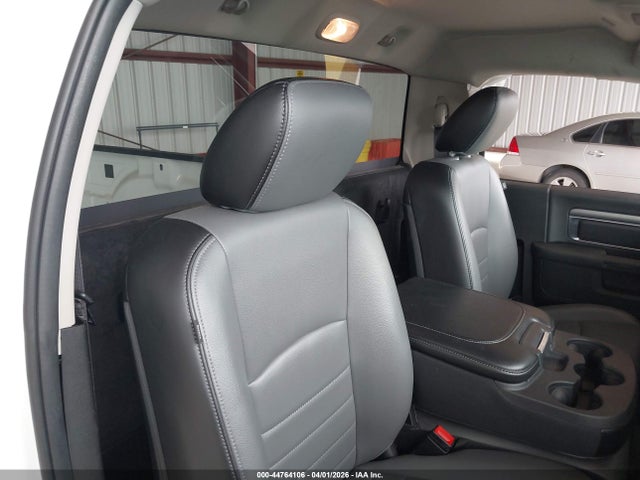 3C6JR7DG9PG630087 RAM 1500 Classic Tradesman 4x4 8&#039; Box