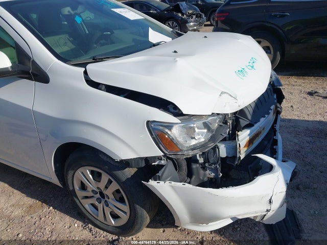 Продажа на аукционе авто 2017 Chevrolet Sonic Lt Auto, vin: 1G1JG6SHXH4168604, номер лота: 44764129