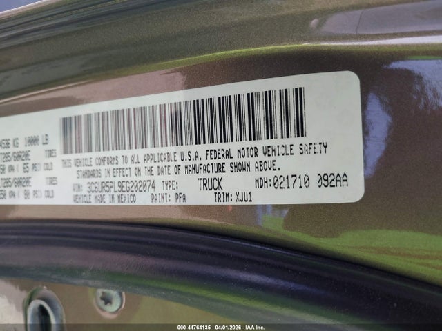 44764135 :رقم المزاد ، 3C6UR5PL9EG202074 vin ، 2014 Ram 2500 Longhorn مزاد بيع
