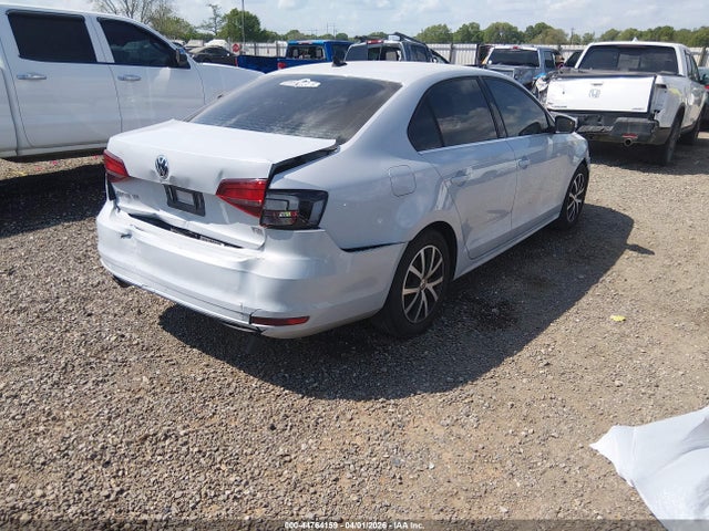 44764159 :رقم المزاد ، 3VWDB7AJ7HM253351 vin ، 2017 Volkswagen Jetta 1.4t Se مزاد بيع