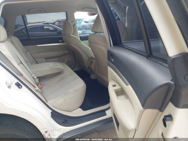 44764199 :رقم المزاد ، 4S4BRCBC3A3385010 vin ، 2010 Subaru Outback 2.5i Premium مزاد بيع