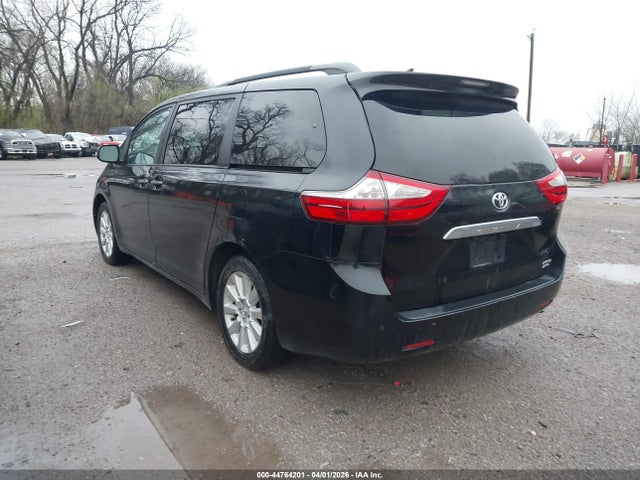 2015 TOYOTA SIENNA 5TDDK3DC9FS111511 Photo 2