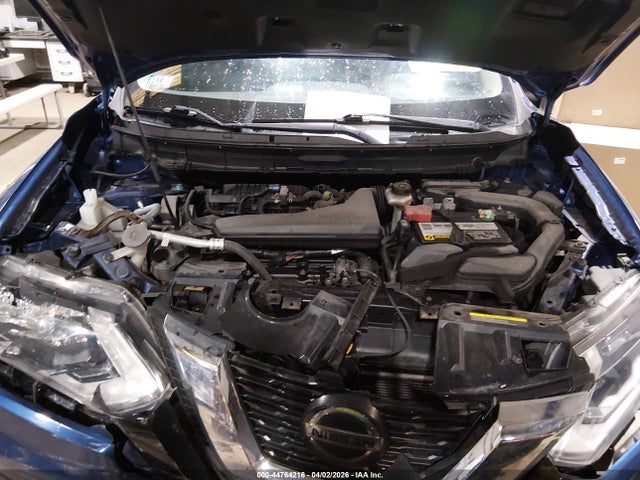 2018 Nissan Rogue S მანქანა იყიდება აუქციონზე, vin: KNMAT2MV7JP573726, აუქციონის ნომერი: 44764216