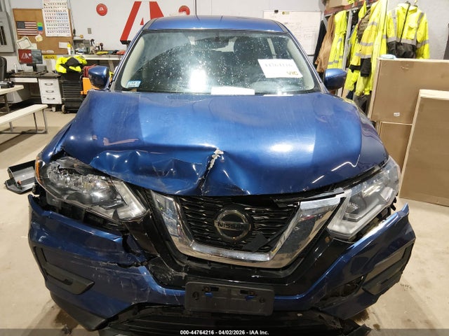 2018 Nissan Rogue S მანქანა იყიდება აუქციონზე, vin: KNMAT2MV7JP573726, აუქციონის ნომერი: 44764216