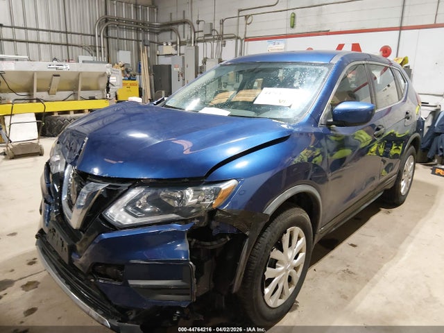 2018 Nissan Rogue S მანქანა იყიდება აუქციონზე, vin: KNMAT2MV7JP573726, აუქციონის ნომერი: 44764216