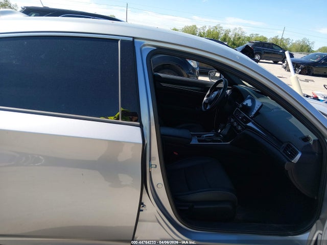 Продажа на аукционе авто 2018 Honda Accord Sport, vin: 1HGCV1F36JA200738, номер лота: 44764233