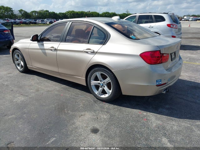 2013 Bmw 328i მანქანა იყიდება აუქციონზე, vin: WBA3A5G59DNP22680, აუქციონის ნომერი: 44764241