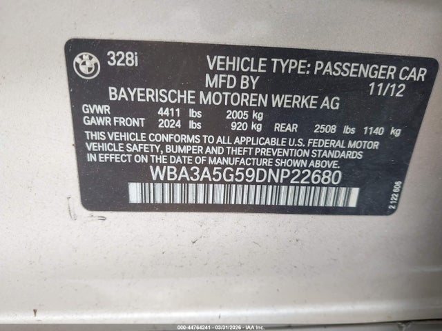 2013 Bmw 328i მანქანა იყიდება აუქციონზე, vin: WBA3A5G59DNP22680, აუქციონის ნომერი: 44764241