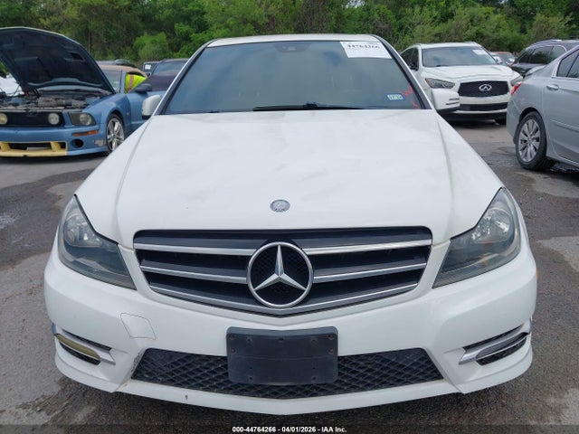 Продаж на аукціоні авто 2014 Mercedes-benz C 250 Sport, vin: WDDGF4HB5EA934804, номер лоту: 44764266