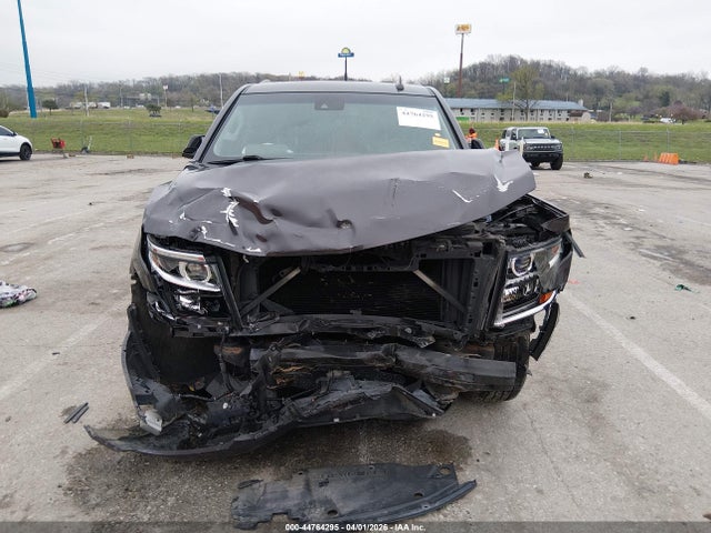 Продажа на аукционе авто 2015 Chevrolet Suburban 1500 Lt, vin: 1GNSKJKC6FR503768, номер лота: 44764295