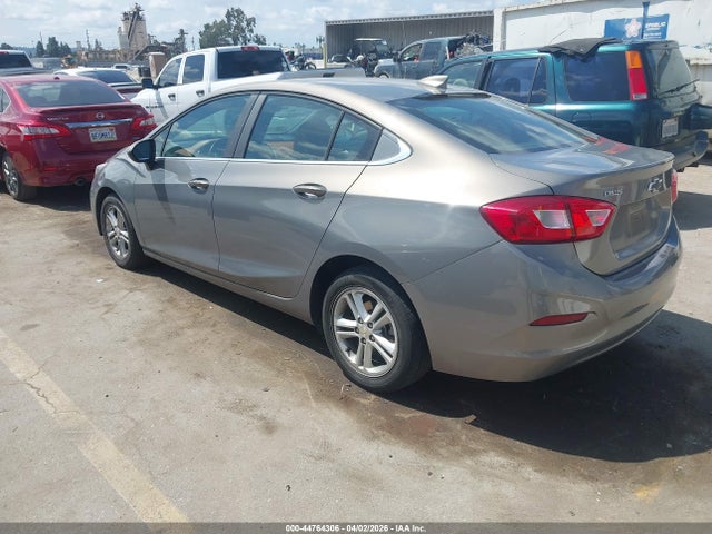 2018 CHEVROLET CRUZE 1G1BG5SE5J7157325 Photo 2